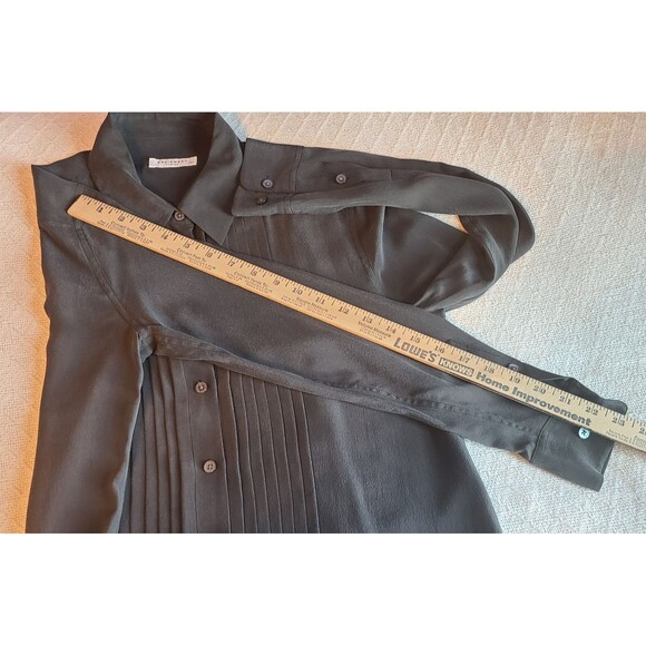 Equipment Femme XS 100% Silk Black Pintuck Button Down Blouse Top Soft Signature - Picture 9 of 10